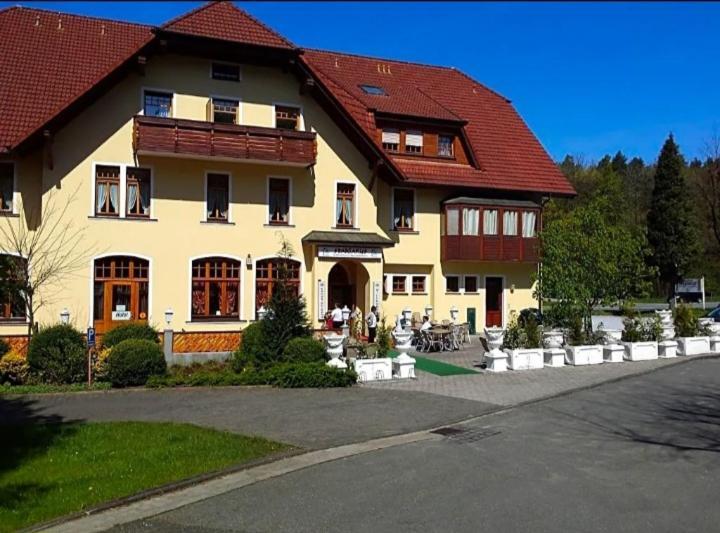 Augustdorf Gasthaus Pension Doerenkrug - Restaurant מראה חיצוני תמונה